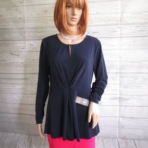 NWT - DAISY FUENTES Navy stretchy knit top - sz L - MSRP $40.00